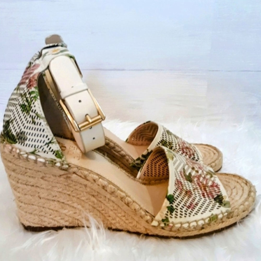 Vince Camuto wedge leather sandals sz 9.5 NWOB